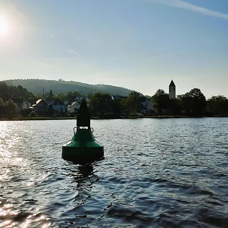 Grüne Boje * Bullay